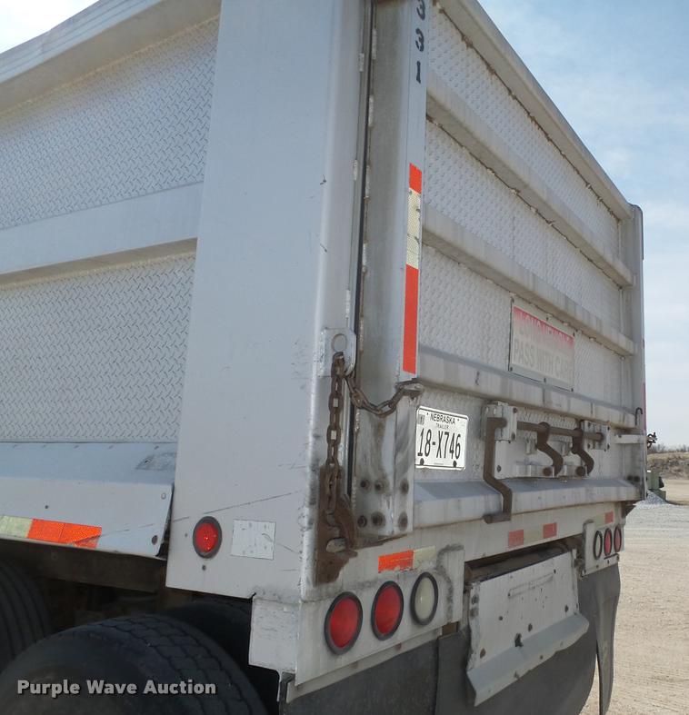 image for item DA0593 1992 Cornhusker 800 end dump pup trailer