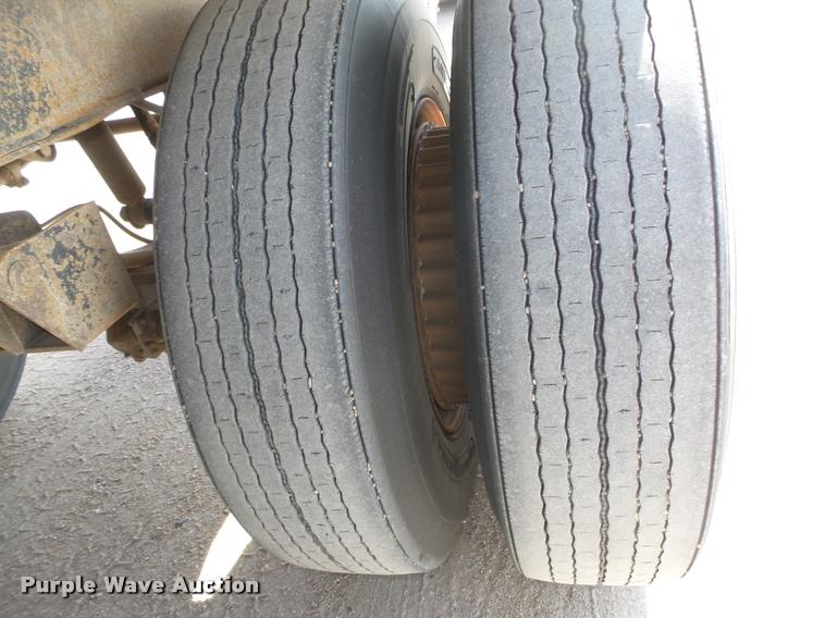 image for item DA0593 1992 Cornhusker 800 end dump pup trailer