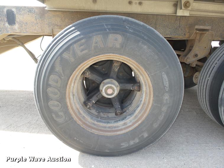 image for item DA0593 1992 Cornhusker 800 end dump pup trailer