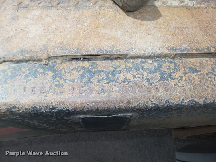 image for item DA0593 1992 Cornhusker 800 end dump pup trailer