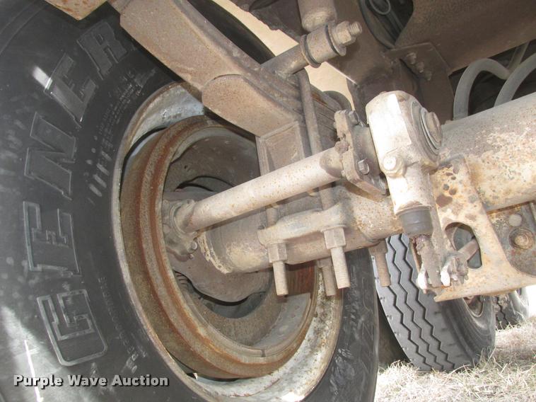 image for item DA0595 1994 Cornhusker 800 end dump pup trailer