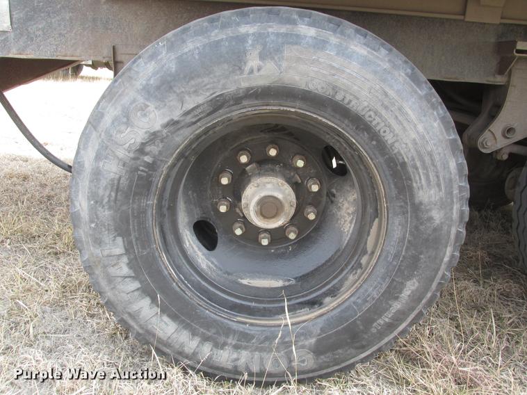 image for item DA0595 1994 Cornhusker 800 end dump pup trailer