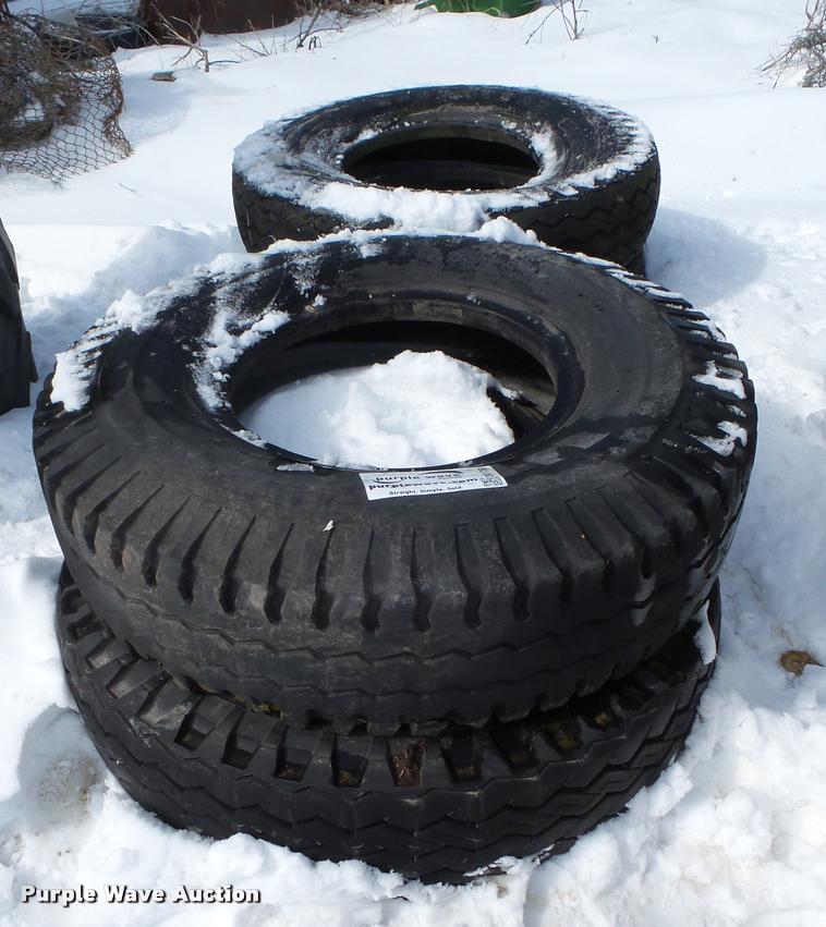 image for item DA1753 (2) 14.00-24 tires