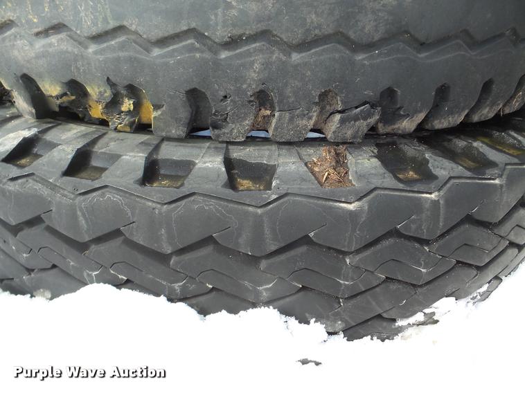 image for item DA1753 (2) 14.00-24 tires