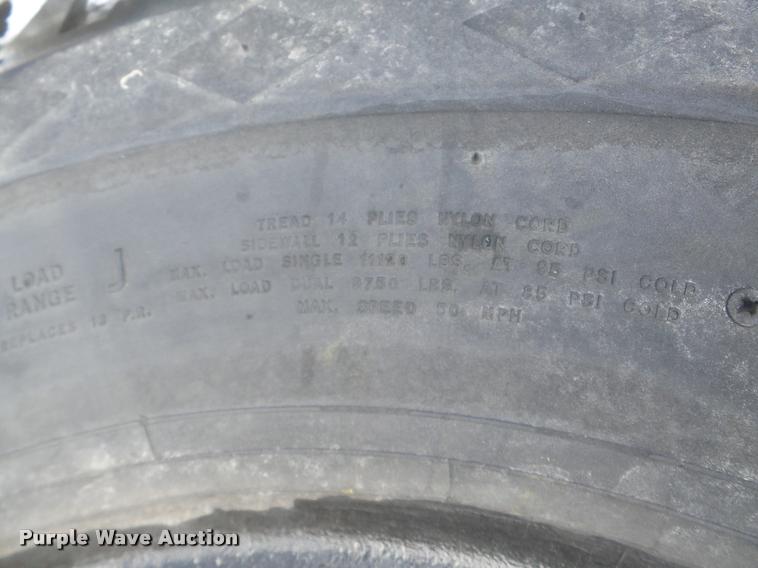 image for item DA1753 (2) 14.00-24 tires