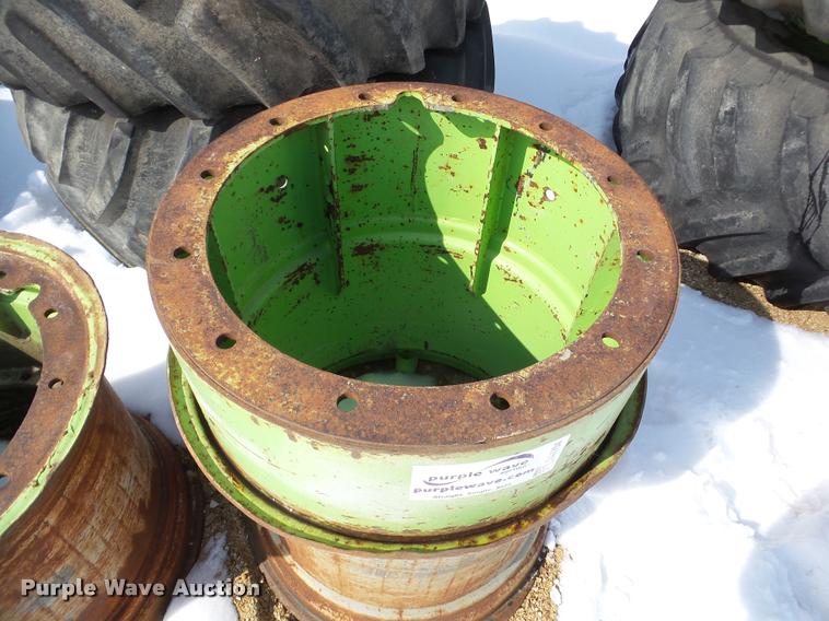 image for item DA1754 (2) Armstrong 30.5L-32 wheels and tires