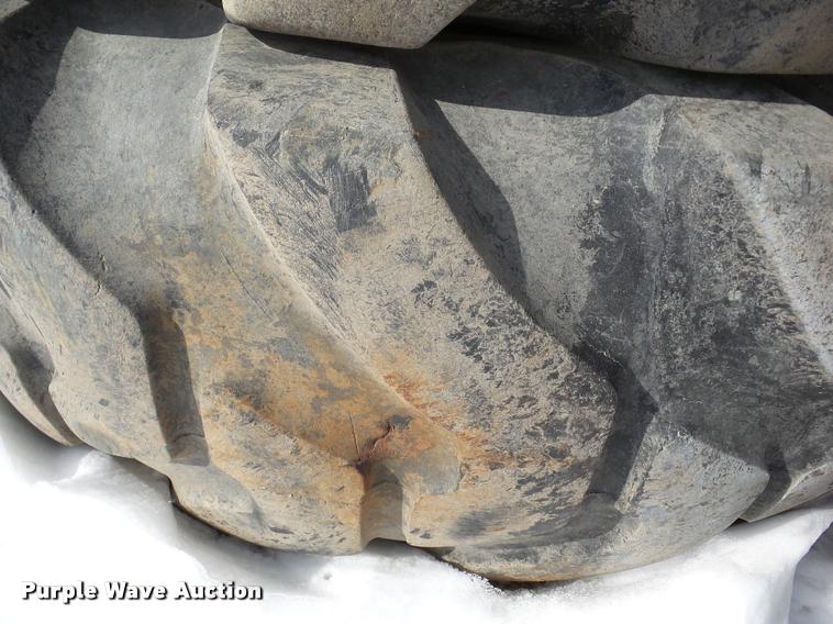 image for item DA1755 (4) Firestone 23.5-25 tires