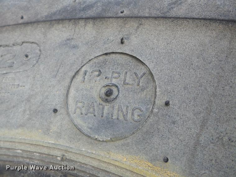 image for item DA1755 (4) Firestone 23.5-25 tires