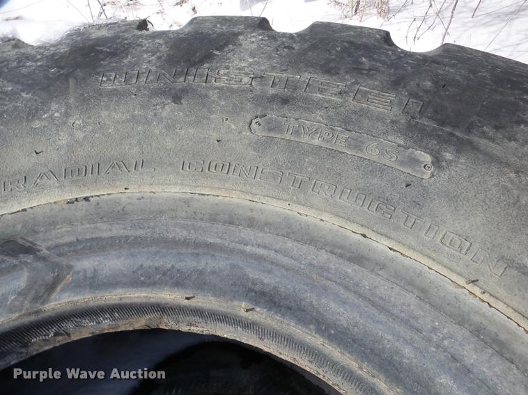 image for item DA1756 (4) 23.5R25 tires