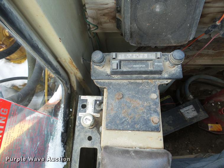 image for item DA1758 1987 Komatsu PC200LC excavator