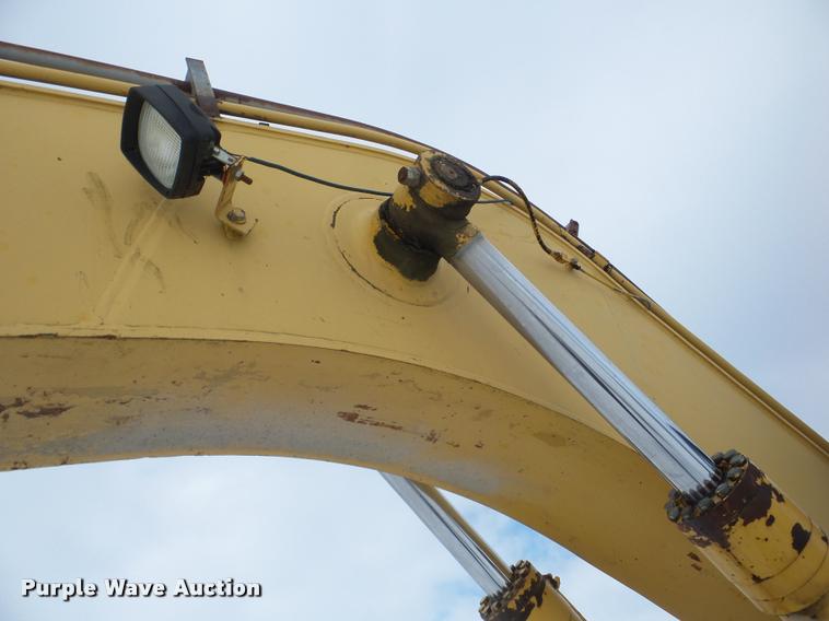 image for item DA1758 1987 Komatsu PC200LC excavator