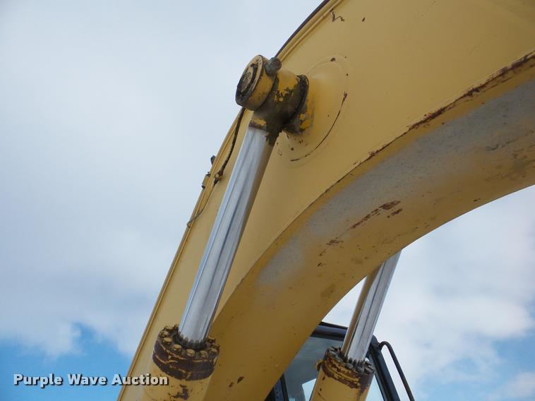 image for item DA1758 1987 Komatsu PC200LC excavator