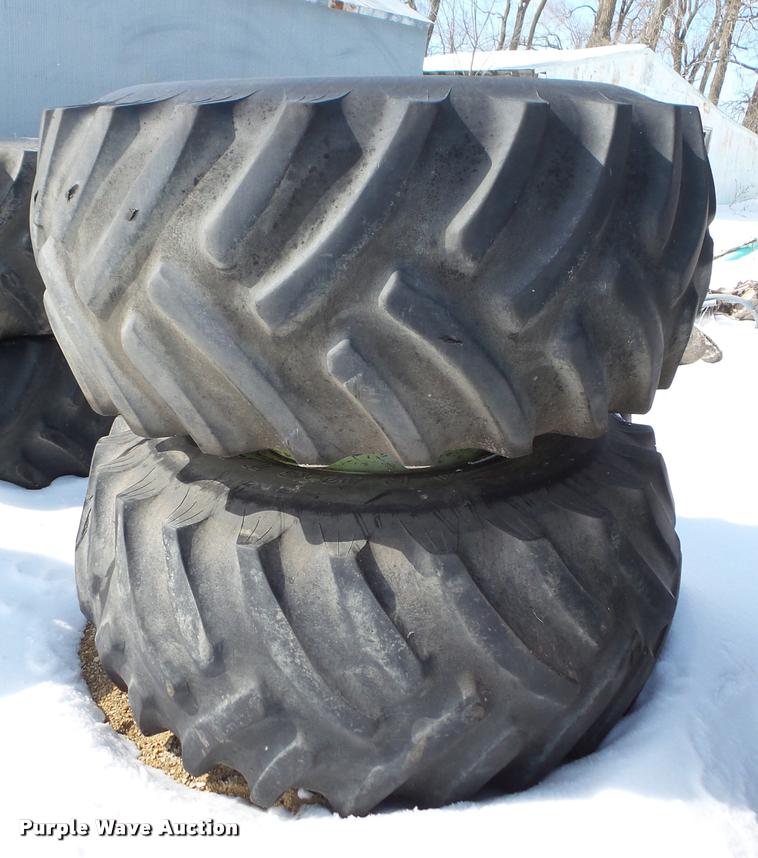 image for item DA1761 (2) Armstrong 30.5L-32 wheels and tires