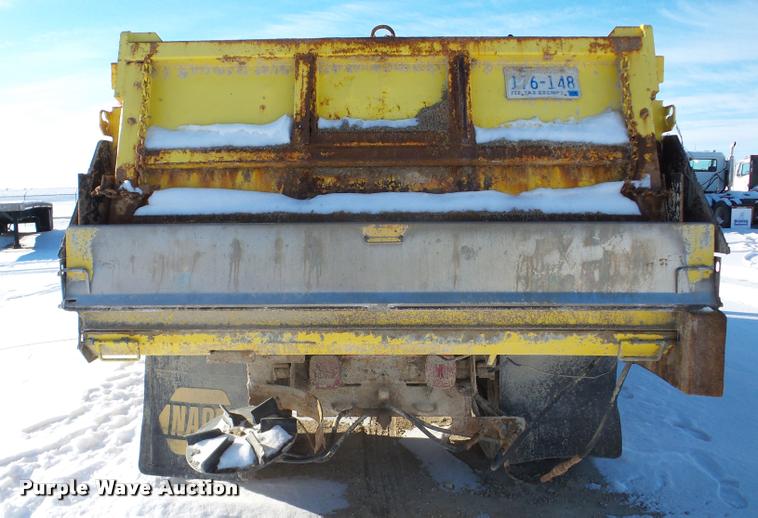 image for item DA1763 1991 Ford L8000 dump truck