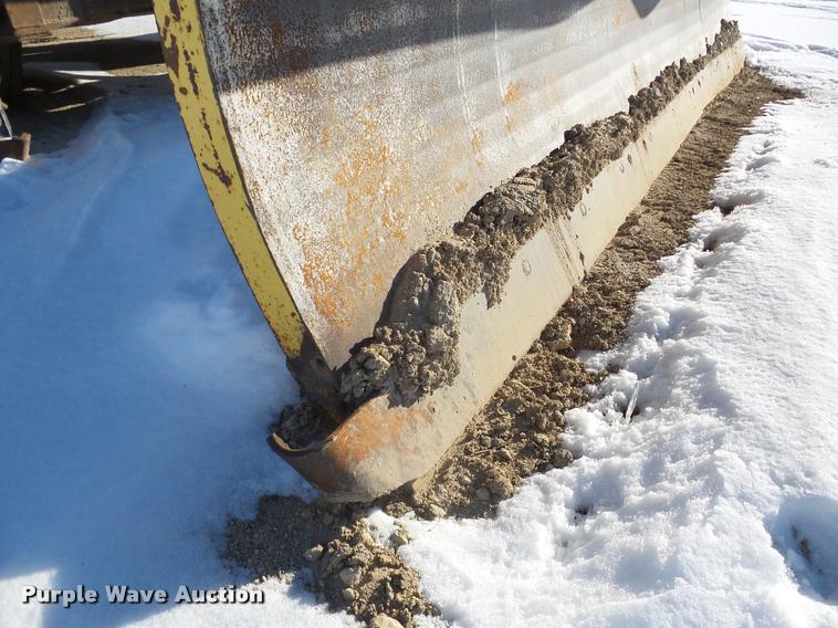 image for item DA1763 1991 Ford L8000 dump truck