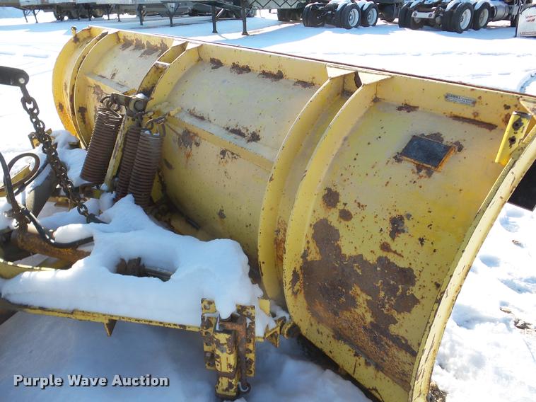 image for item DA1763 1991 Ford L8000 dump truck