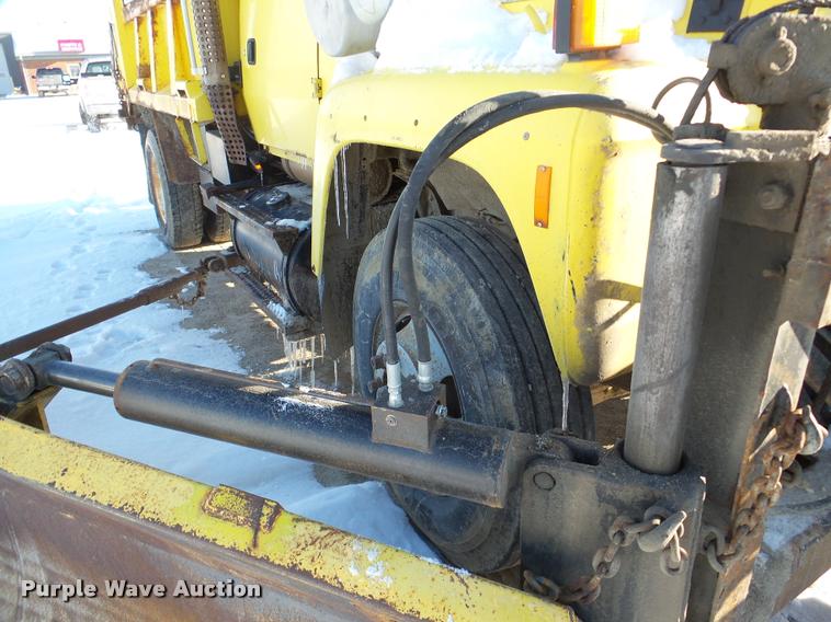 image for item DA1763 1991 Ford L8000 dump truck