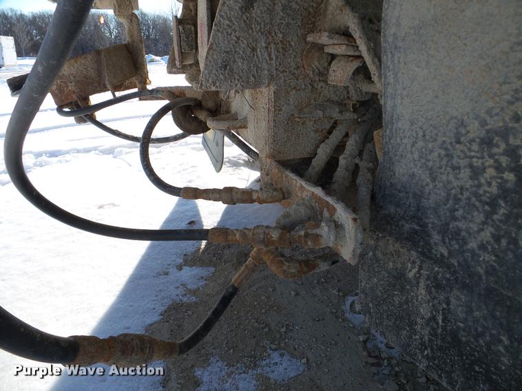 image for item DA1763 1991 Ford L8000 dump truck