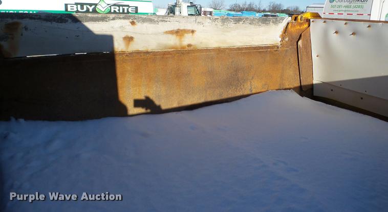 image for item DA1763 1991 Ford L8000 dump truck