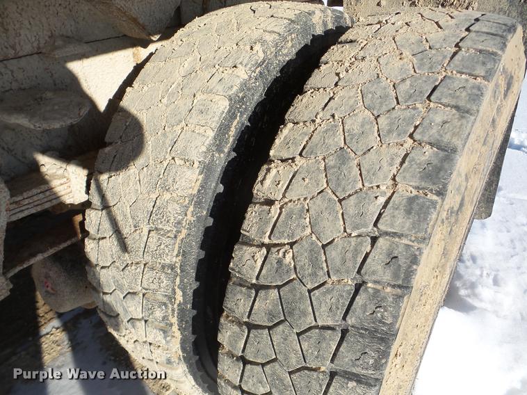 image for item DA1763 1991 Ford L8000 dump truck