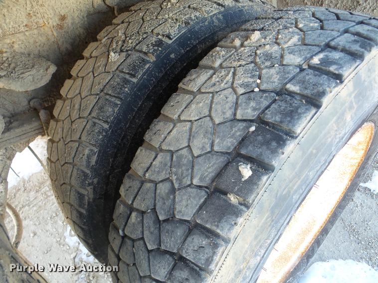 image for item DA1763 1991 Ford L8000 dump truck