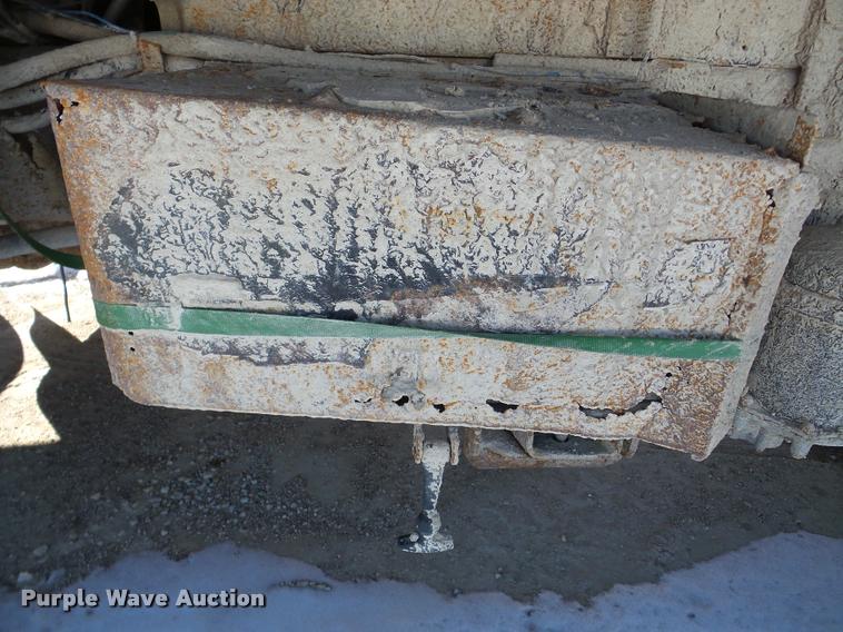 image for item DA1763 1991 Ford L8000 dump truck