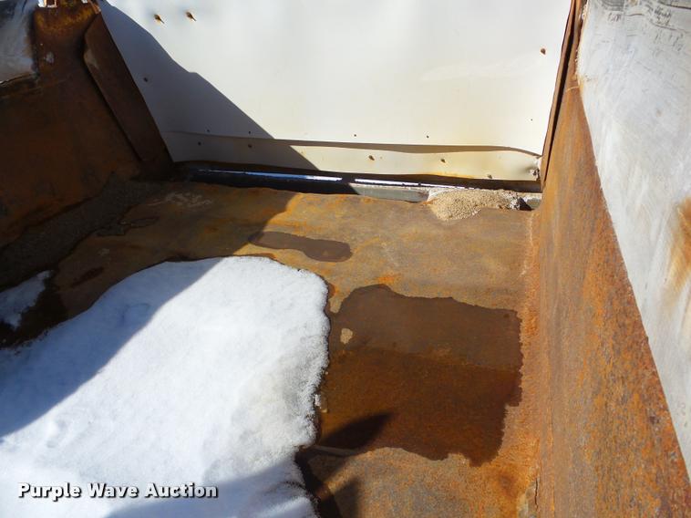 image for item DA1763 1991 Ford L8000 dump truck