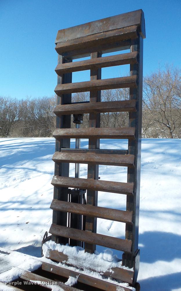 image for item DA1766 1965 Hyster R35T63-TIN lowboy equipment trailer