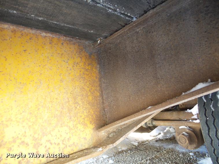 image for item DA1766 1965 Hyster R35T63-TIN lowboy equipment trailer