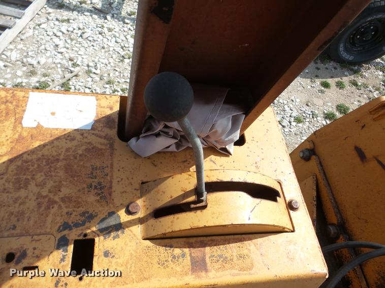 image for item DA1816 1986 Case 760 trencher