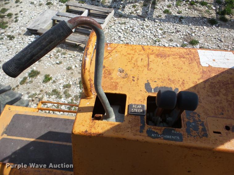 image for item DA1816 1986 Case 760 trencher