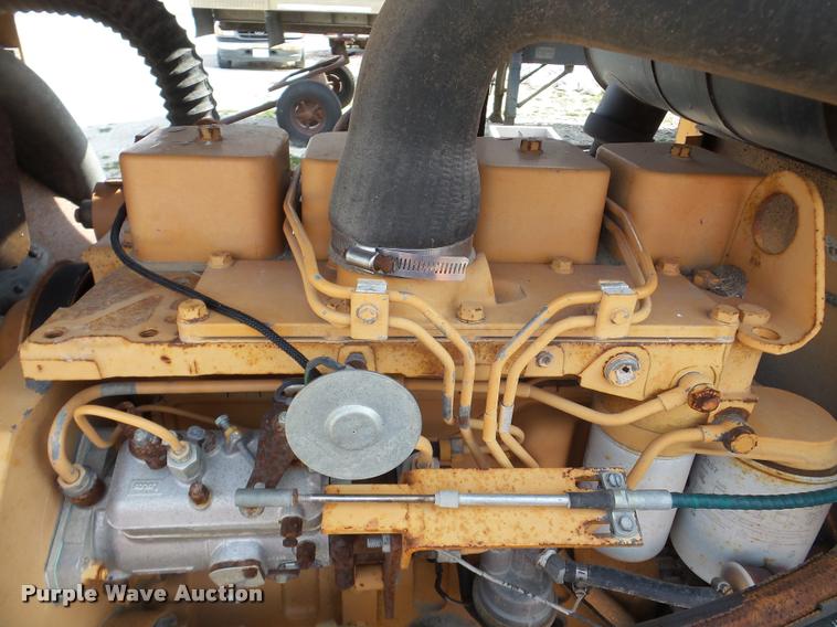 image for item DA1816 1986 Case 760 trencher