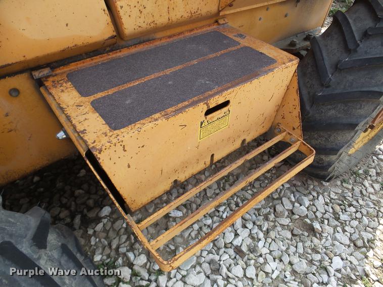 image for item DA1816 1986 Case 760 trencher