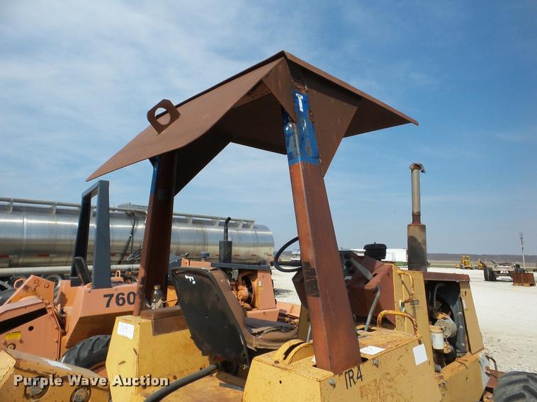 image for item DA1816 1986 Case 760 trencher