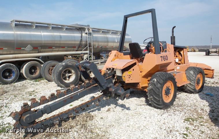 image for item DA1817 1986 Case 760 trencher