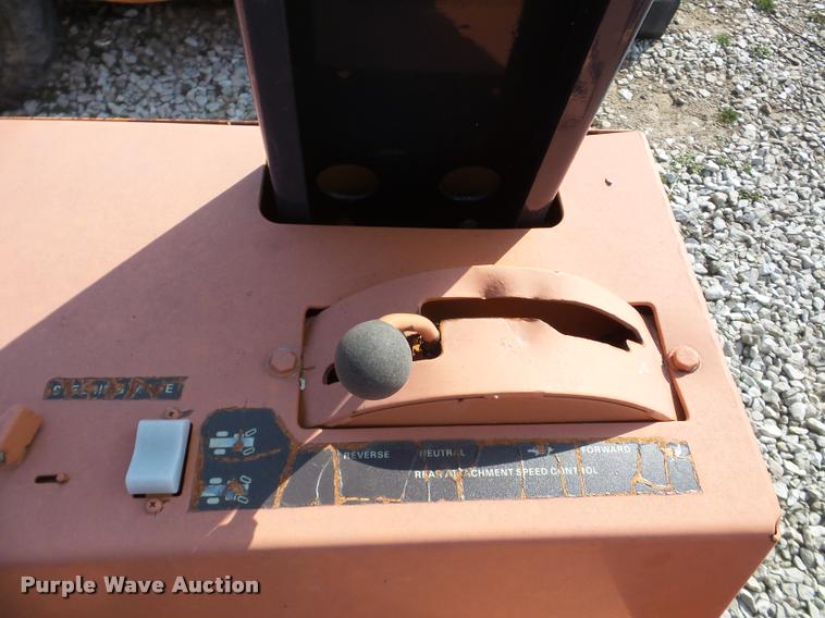 image for item DA1817 1986 Case 760 trencher