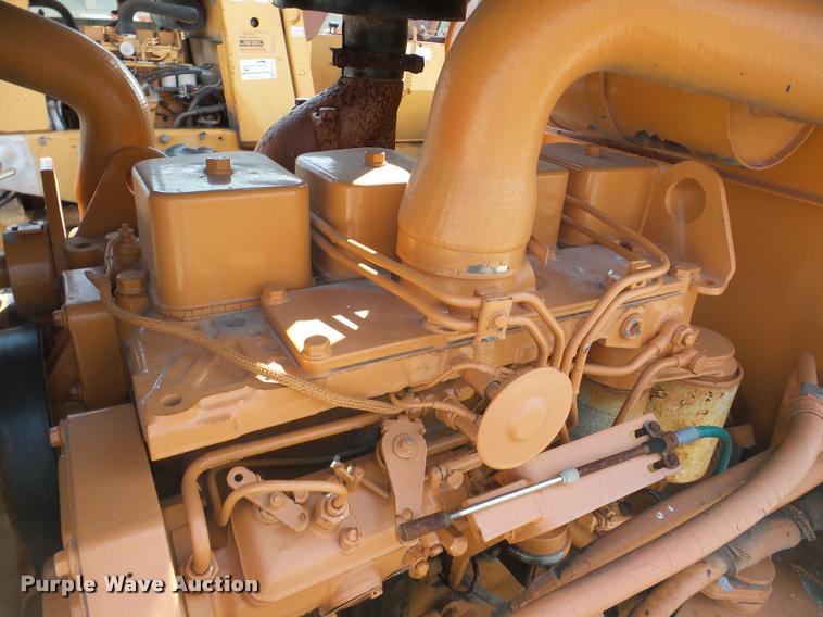 image for item DA1817 1986 Case 760 trencher