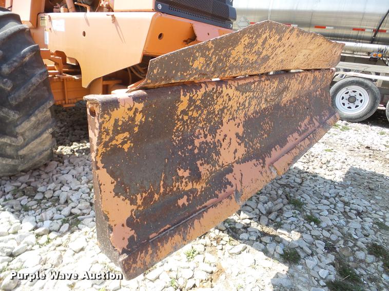 image for item DA1817 1986 Case 760 trencher