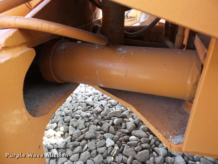 image for item DA1817 1986 Case 760 trencher