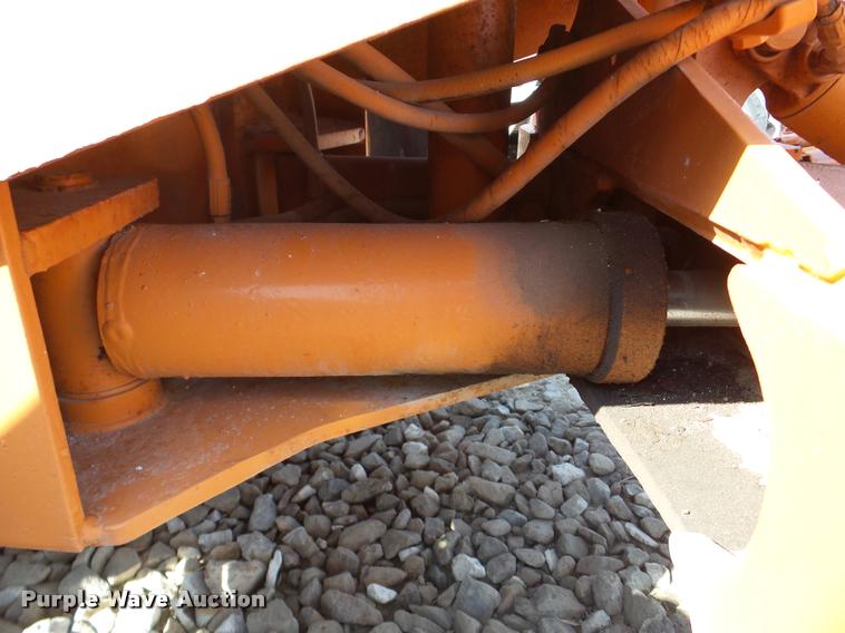 image for item DA1817 1986 Case 760 trencher