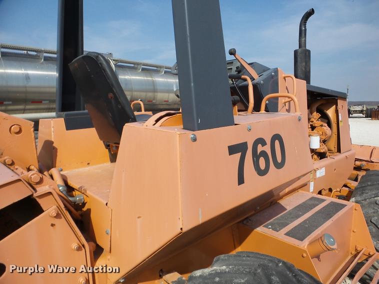 image for item DA1817 1986 Case 760 trencher