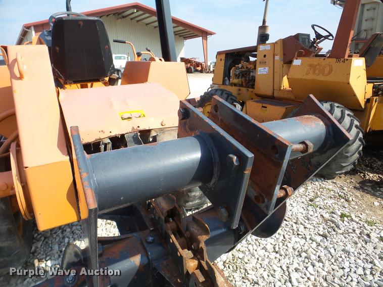 image for item DA1817 1986 Case 760 trencher