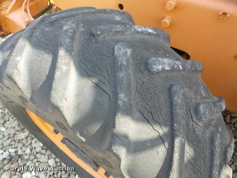 image for item DA1817 1986 Case 760 trencher