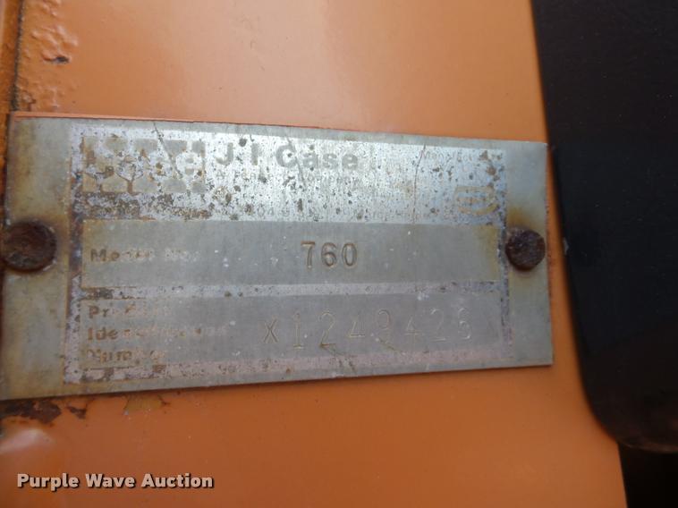 image for item DA1817 1986 Case 760 trencher