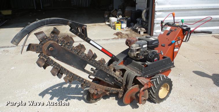 image for item DA1827 1998 Ditch Witch 1230H trencher
