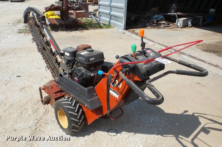 image for item DA1827 1998 Ditch Witch 1230H trencher