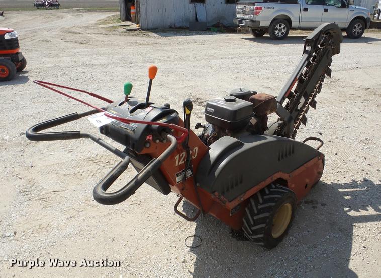 image for item DA1827 1998 Ditch Witch 1230H trencher