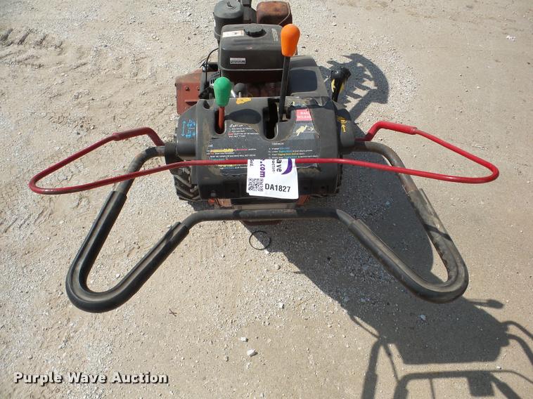 image for item DA1827 1998 Ditch Witch 1230H trencher