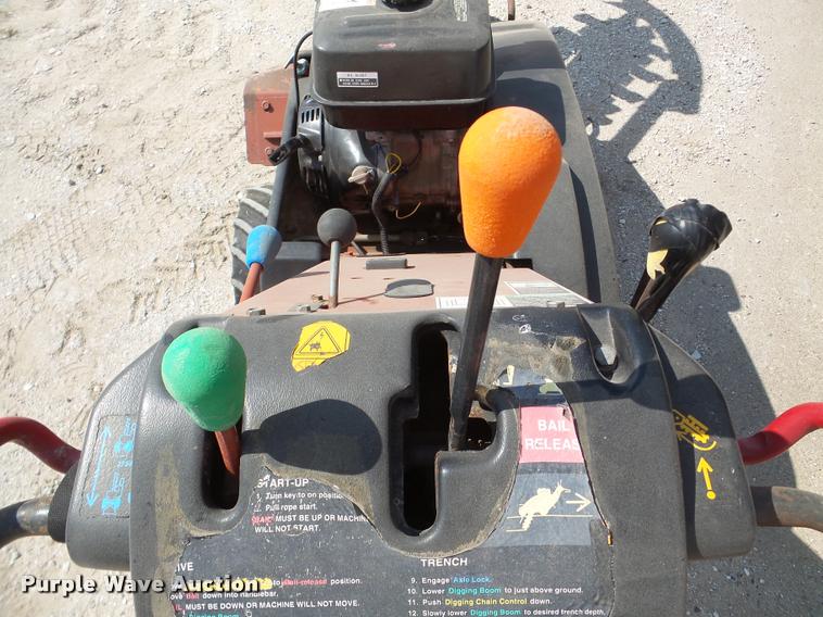 image for item DA1827 1998 Ditch Witch 1230H trencher