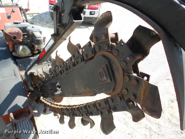image for item DA1827 1998 Ditch Witch 1230H trencher